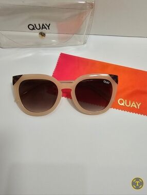 Quay Australia Sunglasses Rose Peach Geometric Cat Eye Tortoise Corner w/Case